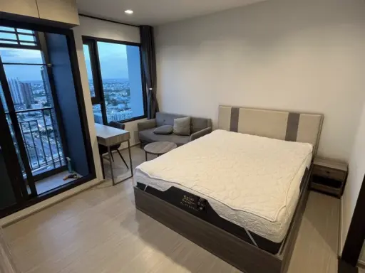 For rent: Life Sathorn-Sierra, a comfortable room with complete electrical appliances and a beautiful view from a high floor. Reserve now! images