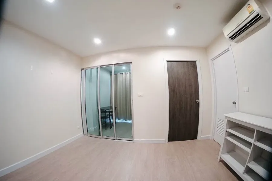 ให้เช่า Condo Metro Luxe Paholyothin – Sutthisan ห้องพร้อมอยู่ เฟอร์พร้อม รีบจองเลย!!!