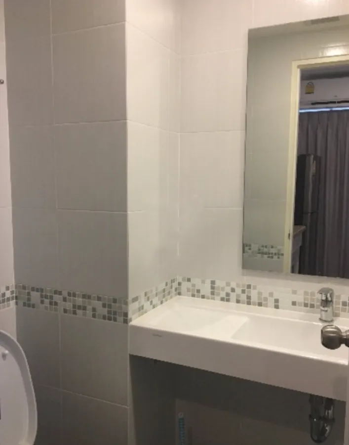 Condo for rent, Lumpini Place Rama 4-Ratchadaphisek, fully furnished, ready to move in, convenient to travel, can't miss it.