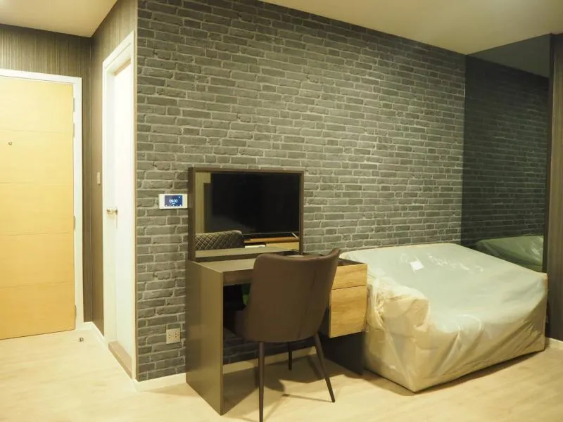 ด่วนน ห้อง 2 bed ตกแต่งสวยมาก ติดวอลทั้งห้อง ใหม่เอี่ยมอ่องแบบ 37 ตารางเมตร ค่าเช่าเพียง 17,000 บาท