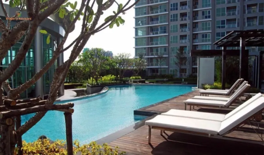 Condo for rent, Rhythm Ratchada, spacious room Comes with a great pool view. Book now, first come first served.