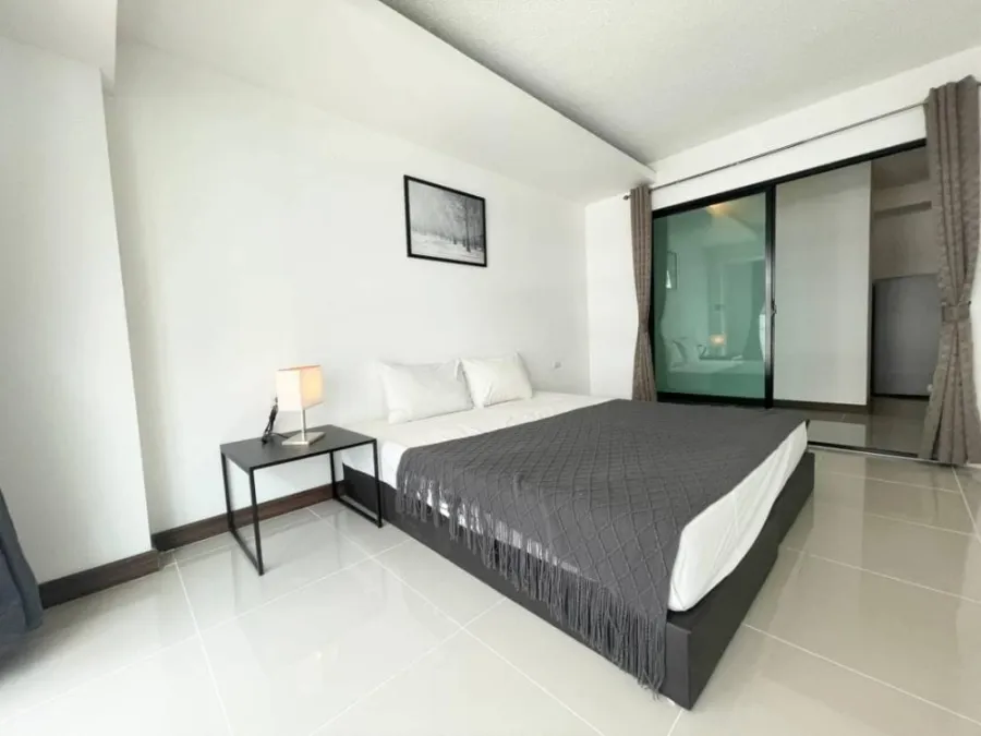 ให้เช่า!! คอนโด วอเตอร์ฟอร์ด สุขุมวิท 50 ชั้น 4 ตึก 6 ห้องสวย รีโนเวทใหม่ เฟอร์ครบ รีบจองเลย ด่วนๆ!!
