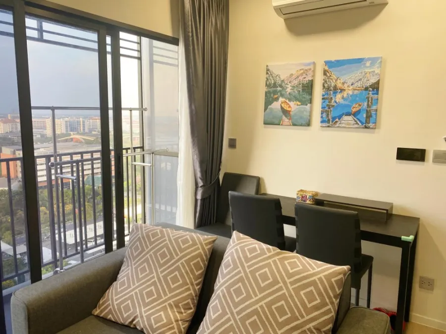 For rent, Modiz Launce Rangsit, 2 bedrooms, corner room, Thammasat University view, beautiful room, fully furnished, nice to live in. Book now, don't