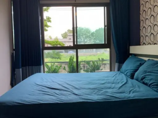 Wow nice room Good price has arrived. Summer Garden for rent. Big tree view. Like staying at a resort, hurry and book now.