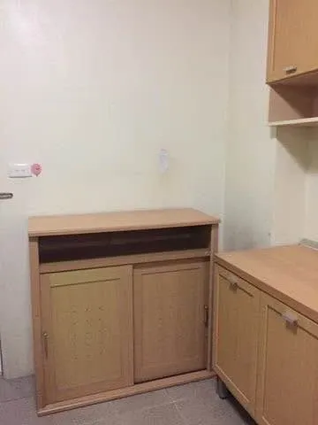For rent: The Parkland Bangna, 2nd floor, lots of usable space at a great price. Hurry and book before you miss out.