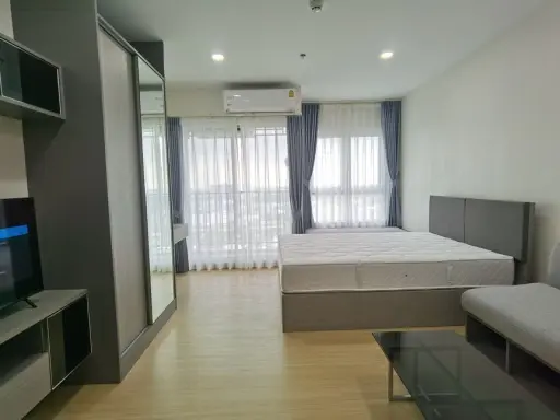 For rent, Supalai Veranda Sukhumvit 117, high floor, beautiful view, complete furniture and electrical appliances, book now.