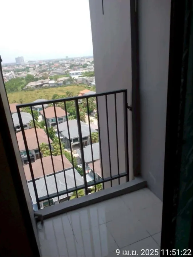 For rent: J Condo Sathorn-Kanlapaphruek. Ready to move in, fully furnished. Amazing price! Book now, don't miss out!