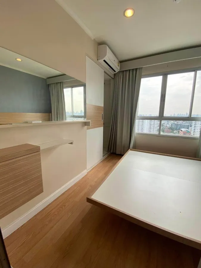 Condo for sale, Lumpini Ville Ladprao-Chokchai 4, south room, beautiful view, good atmosphere, very livable, hurry up and book now.