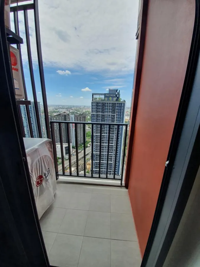ให้เช่า คอนโด เดอะ เบส การ์เดน-พระราม 9 แบบห้องพิเศษBay Window ชั้น 36 วิวดี ราคาเริ่ด ห้ามพลาดจ้า