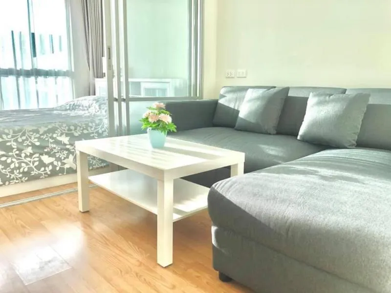 This room is very beautiful. Condo for rent, Lumpini Ville Chaengwattana-Pak Kret, furniture, pool view, book now.