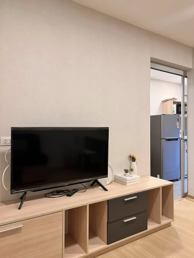 ให้เช่า Plum Condo Rangsit Alive 1 ชั้น 7 มาพร้อมเฟอร์และเครื่องใช้ไฟฟ้าครบ จองเลย ห้ามพลาด