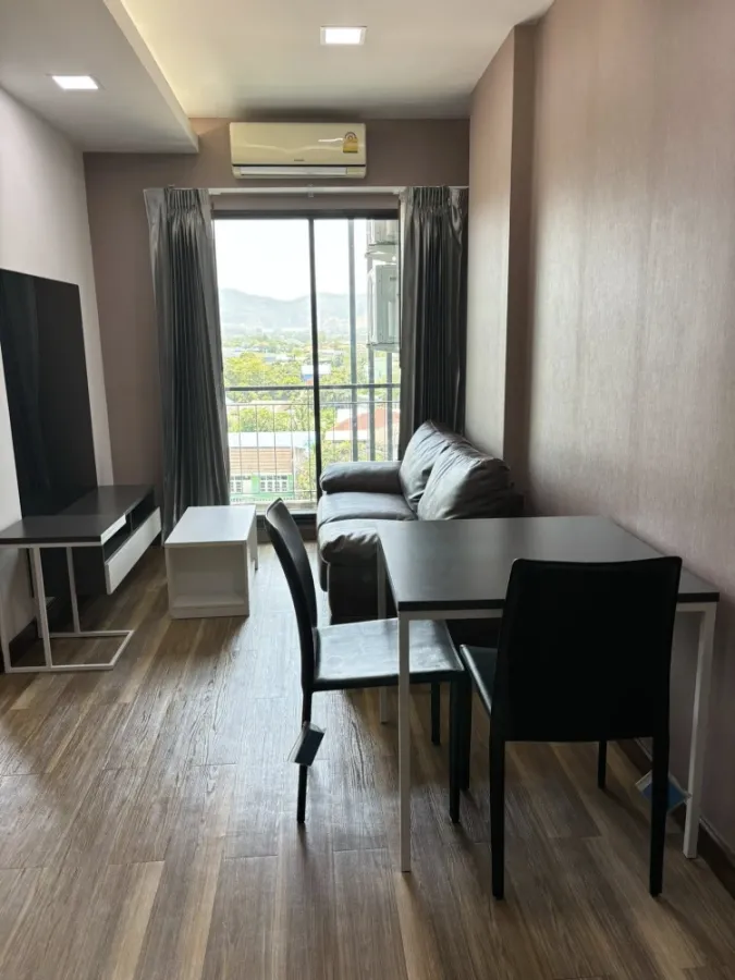 The Harmonest Condo for rent, a lovely room, decorated in a cool theme, lots of usable space, comes with complete amenities. Reserve now!