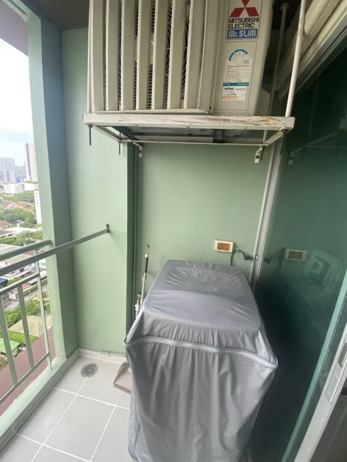 For rent: Lumpini Place Ratchayothin, nice room, good location, fully furnished, view of Chang Building, don't miss it.