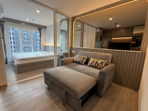 For rent: Regent Home Bangna, Building D, 26th floor. Unobstructed high-floor view. Beautiful built-in furnishings. Don't miss out!