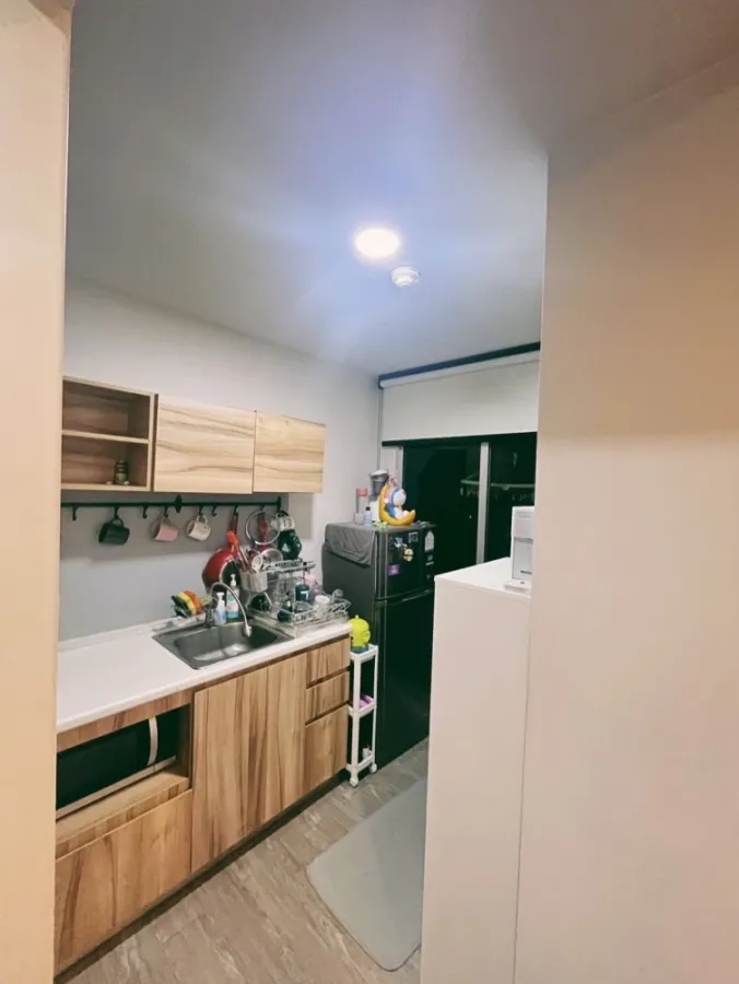 For sale: Happy Condo Don Mueang The Terminal, corner room, 6th floor, Building C, fully furnished. Can you not reserve it?