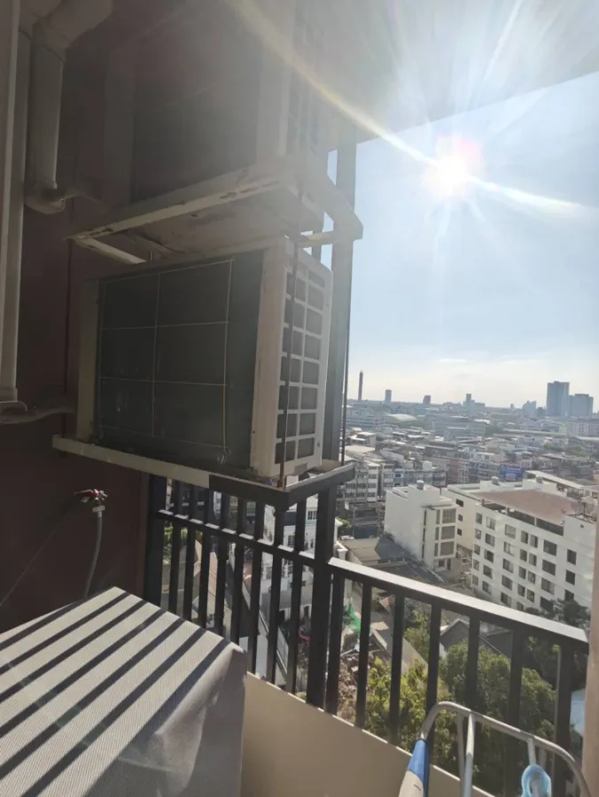 For rent!! Condo Fuse Chan-Sathorn (corner room), new room, complete with furniture and electrical appliances, ready to move in, don't miss it!!