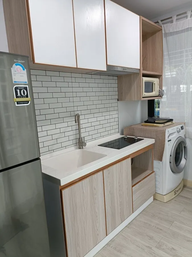 For rent, V Condo Salaya, spacious room, comfortable. The corner room is private. There's a washing machine and dryer.