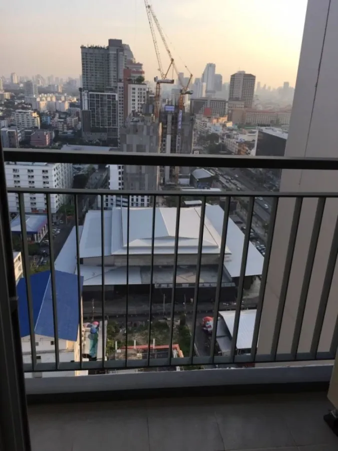 ขาย คอนโด ไลฟ์ รัชดาภิเษก ห้องสวย ทำเลดี เดินทางสะดวก พลาดไม่ได้แล้ว!