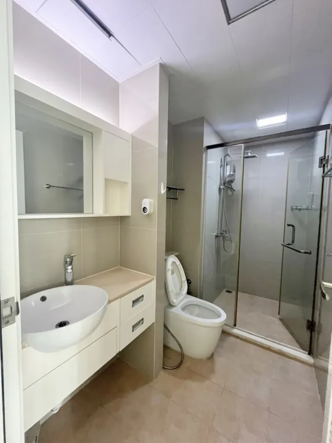 Condo for rent, T.C. Green, fully furnished. Ready to move in Just come and move in right away. Don't wait!!