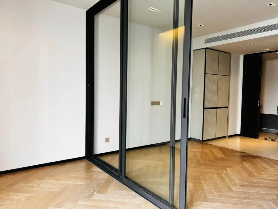 The reserve 61 hideaway 1 bedroom, 1 bathroom, size 57.70 sqm, 5th floor, north balcony, don't miss it.