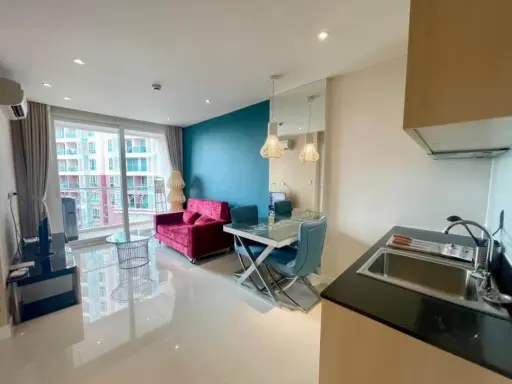 For rent Grand Caribbean Resort Pattaya (South Pattaya) swimming pool view, spacious room, complete electrical appliances, book now images