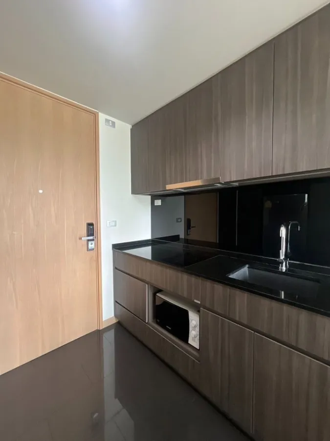 ขาย ให้เช่า Via 49 Condominium 1 ห้องนอน 1 ห้องน้ำ ชั้น 7 ราคาไม่แรง บอกเลยว่าอย่าพลาด