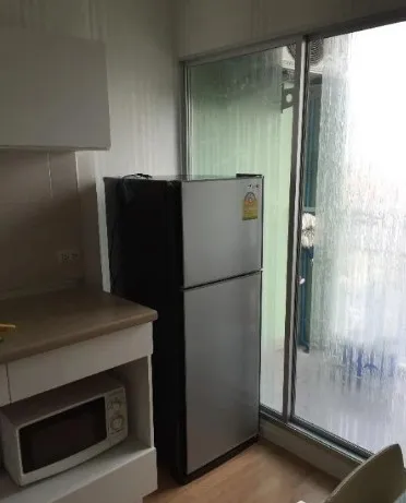 Condo for rent, Lumpini Ville Sukhumvit 77, room with good wallpaper. Great price If you don't reserve, you will regret it.