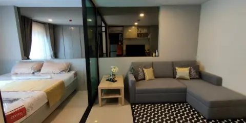 ขาย รีช พหลโยธิน52 ห้องสว่างมองแล้วสบายตา กั้นประจกแยกเป็นสัดส่วน ตกแต่งพร้อมอยู่ อย่ารอช้า จองเลย