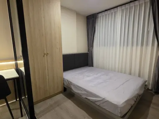 For rent: The Origin Sukhumvit-Praksa, 31st floor, river bend view, stunning night view, convenient transportation, peaceful, complete amenities.
