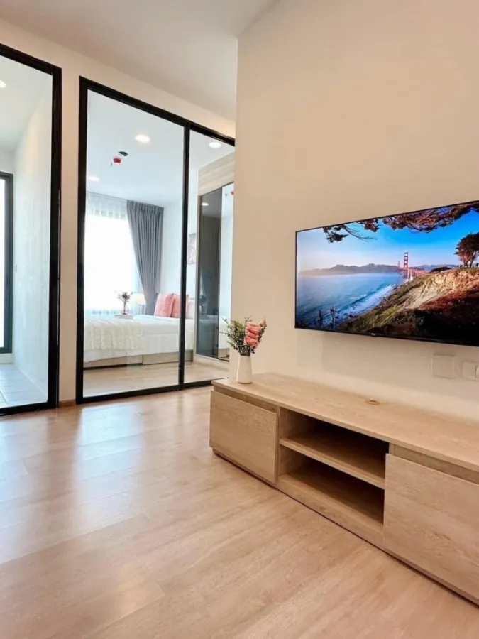 For rent: Chewathai Kaset Nawamin, 5th floor, beautiful room, fully furnished, book now, don't miss out.