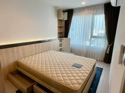 For rent Life Ladprao 1 Bed Plus, very beautiful room, modern decoration, perfect fit. Cool room like this, do not reserve, regret it instead.