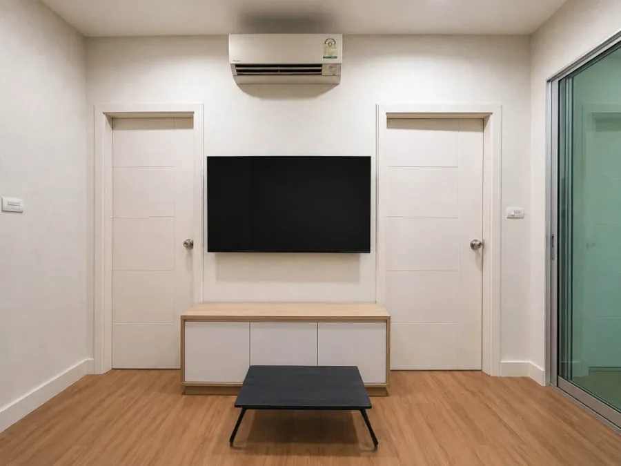 Apartment for rent at Centric Sutthisan – Ratchada. Nice room, fully furnished with appliances. Just bring your belongings and move in!