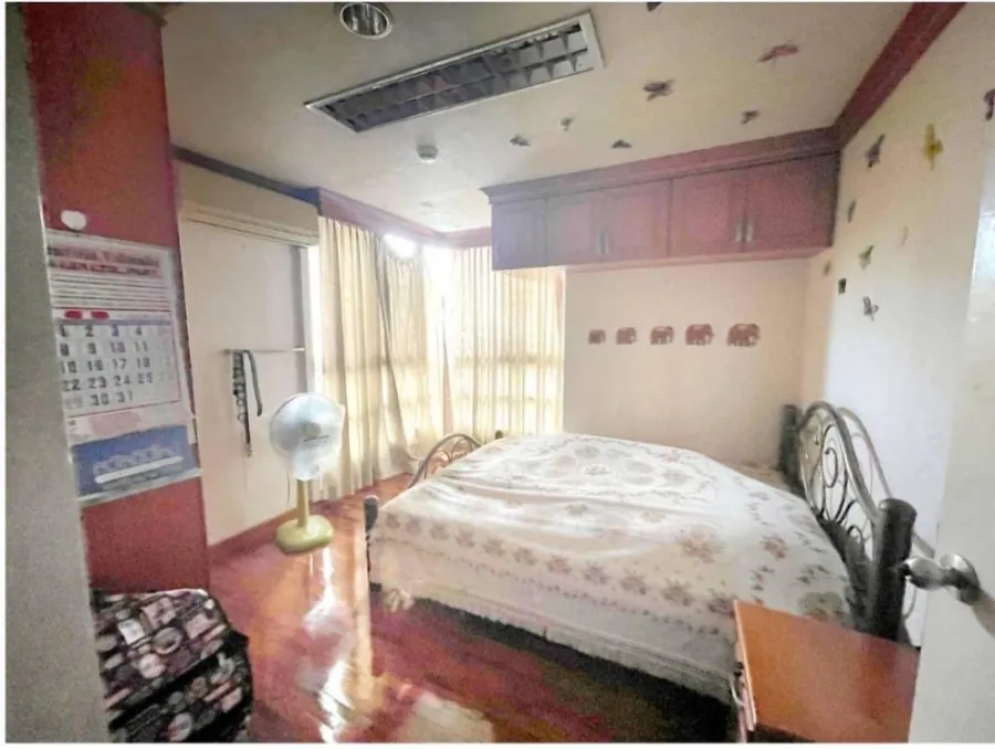 Condo for sale, Baan Pathumwan, 19th floor, 2 bedrooms, 2 bathrooms, fully furnished, ready to move in, book now.