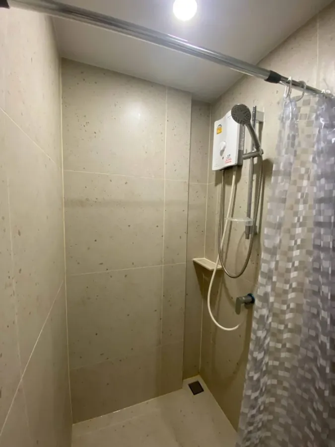 For rent: New Cross Kookot Station, 3rd floor, fully furnished. Interested? Hurry and book now. Don't miss out!