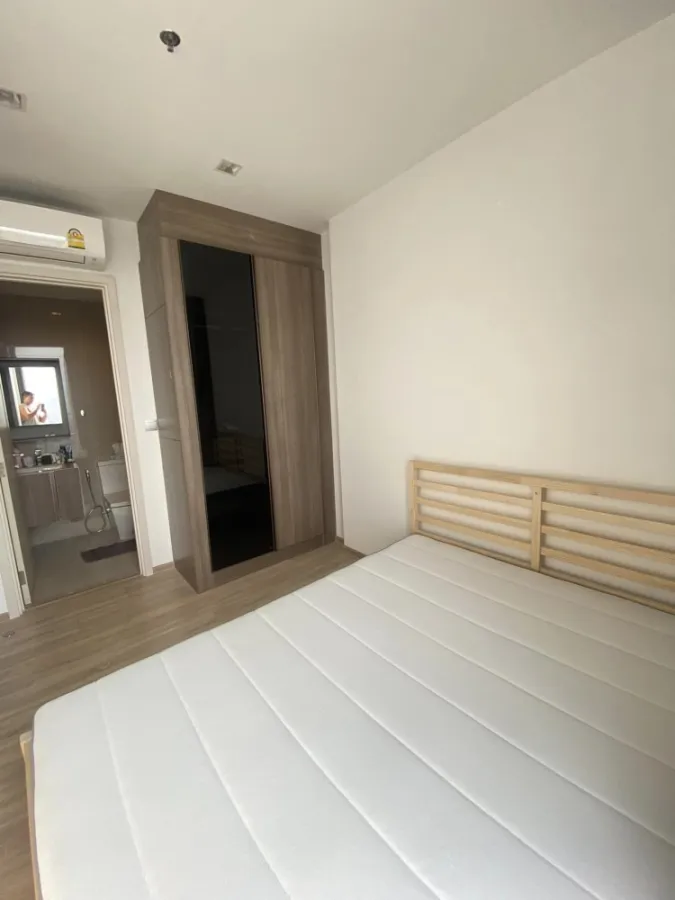 For sale, for rent, The line Phahon-Pradipat. The room is ready to move in. Affordable price Complete in one place Hurry and make a reservation.