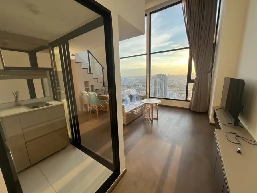 For rent: Park Origin Ratchathewi, a nice room on the 34th floor with an open view. Everything you need in one place. Just bring your belongings and y