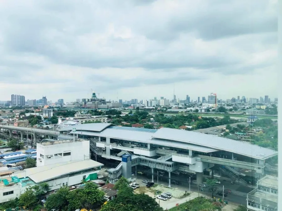 ขาย คอนโด เดอ ลาพีส จรัญ 81 ทำเลดี น่าลงทุน พร้อมอยู่ เดินทางสะดวก ราคาสุดคุ้ม!! อย่ารอช้า!!