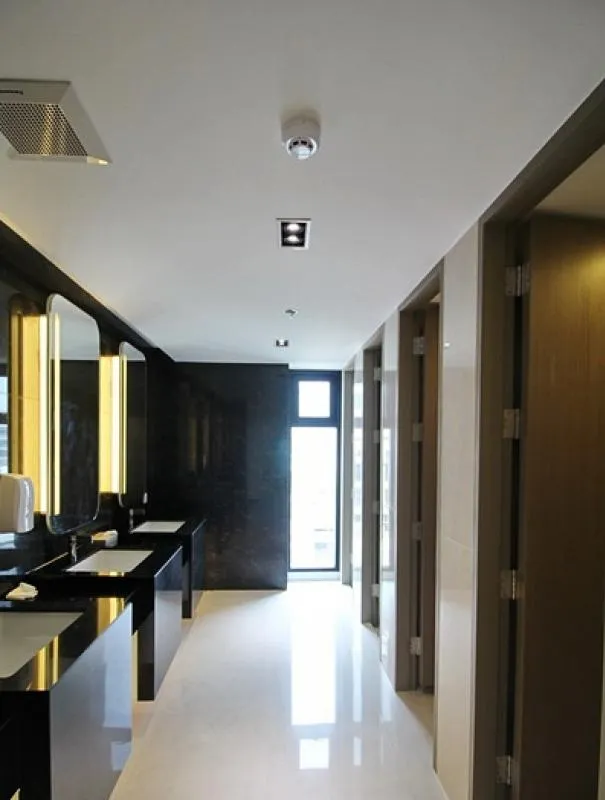 Rent Ideo Q Chula Samyan, this room is nice to live, full of furniture