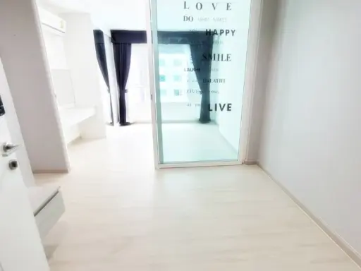 ขาย Aspire Erawan ห้องกว้างมีพื้นที่ใช้สอยเยอะ ทำเลดี เห็นวิวสระว่ายน้ำ ไม่จองไหวหรอ images