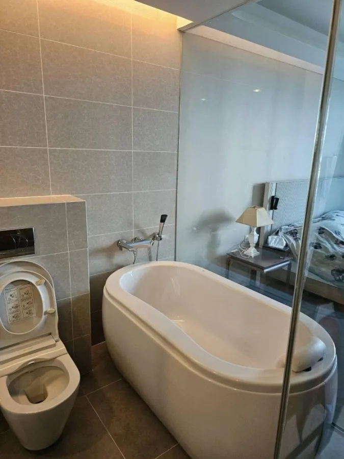 ขาย ให้เช่า ไซมิส เทอร์ตี้ ไนน์ ชั้น 2 ห้องมุม Fully Furnished มาพร้อมการตกแต่งที่ครบครัน จองเลยจ้า