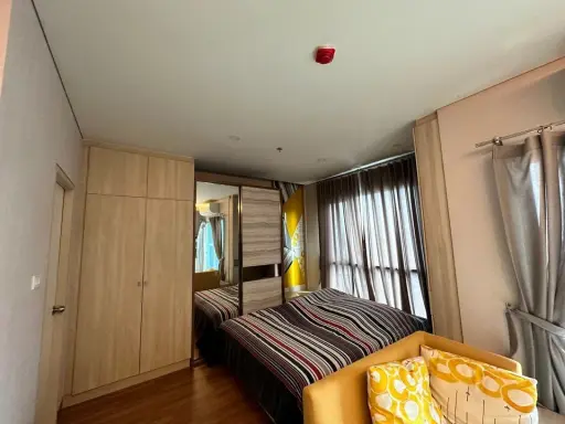 For rent, Lumpini Park Vibhavadi-Chatuchak, 21st floor, good view, room decorated with beautiful walls, nice to live in, but can move in only.