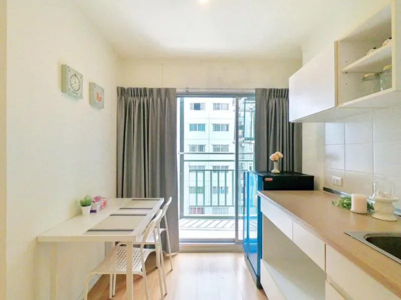 Condo for sale at Lumpini Mega City Bangna, the room is cool and comfortable all day, not hot.