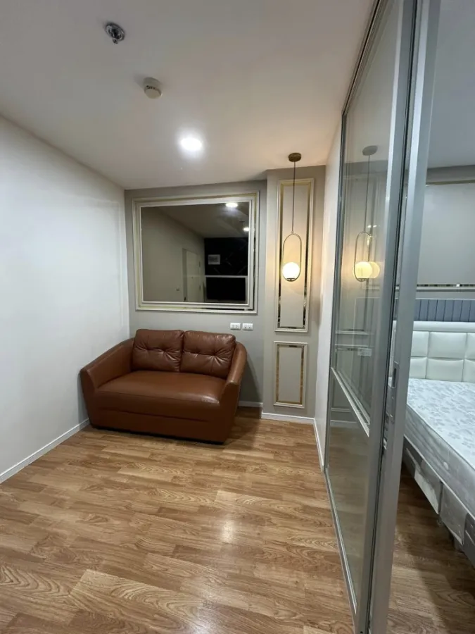 Condo for rent, Lumpini Nawamin Sri Burapha, separate glass partitioned room. Decorated beautifully and livable You can't miss it.