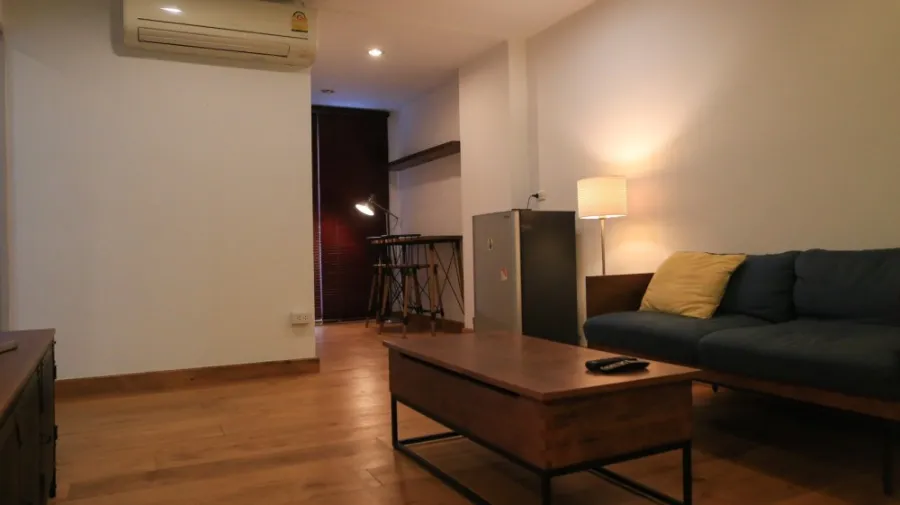 Condo for rent, The Niche Sukhumvit 49, nicely decorated room, furnished, good electrical appliances Hurry up to reserve before you miss it.