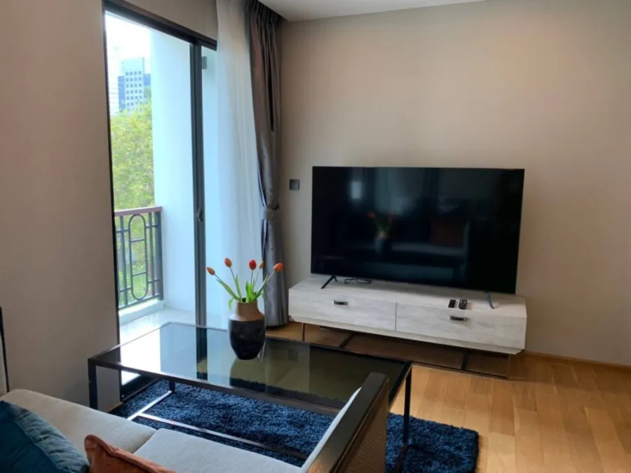 ให้เช่า คอนโด Na vara Residenc ชั้น 5 สงบเงียบ และ ความเป็นส่วนตัว วิวสวนไม่มี ตึกบัง จองเลย