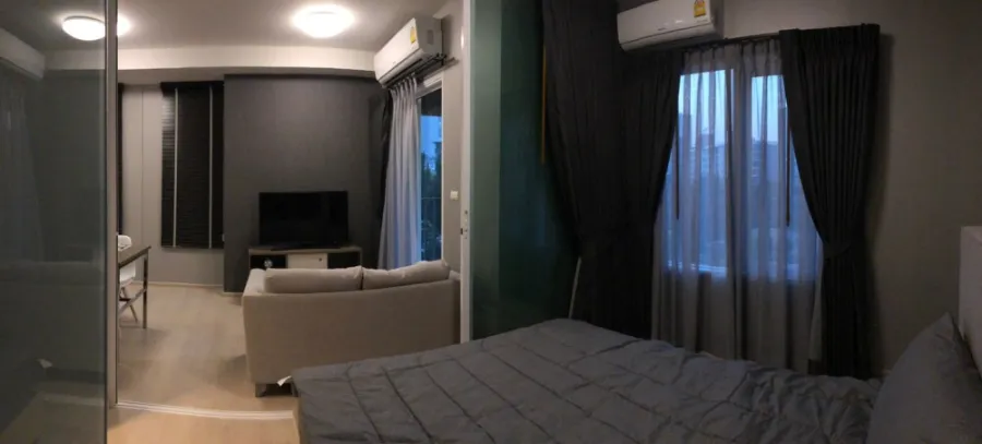 Condo for sale, rent, Chapter One Eco Ratchada-Huai Khwang, corner room, complete with furniture and electrical appliances.