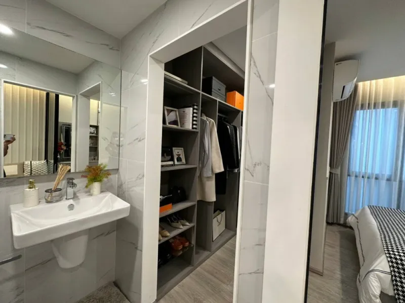 ขายดาวน์ โซ ออริจิ้น พหลฯ 69 สเตชั่น ชั้น 10 ห้องทิศเหนือ มาพร้อม Walk-in Closet จองก่อน ได้ก่อน