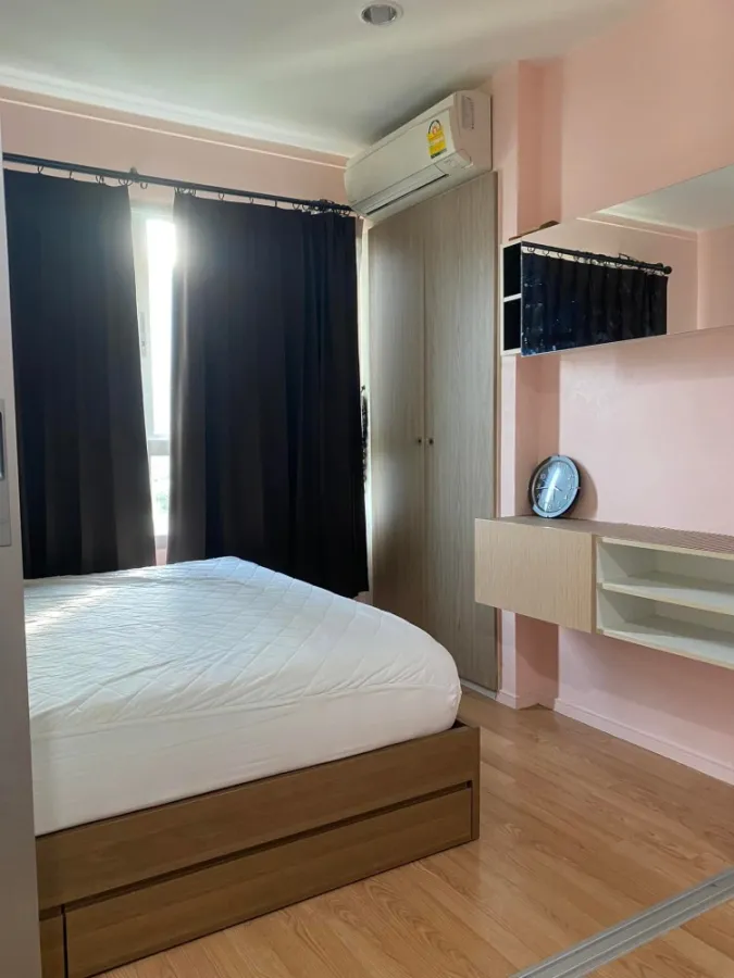 Condo for sale, Lumpini Ville Sukhumvit 77, Building A2, 7th floor, corner room, quiet, ready to move in. Friendly price. Don't miss it!!!