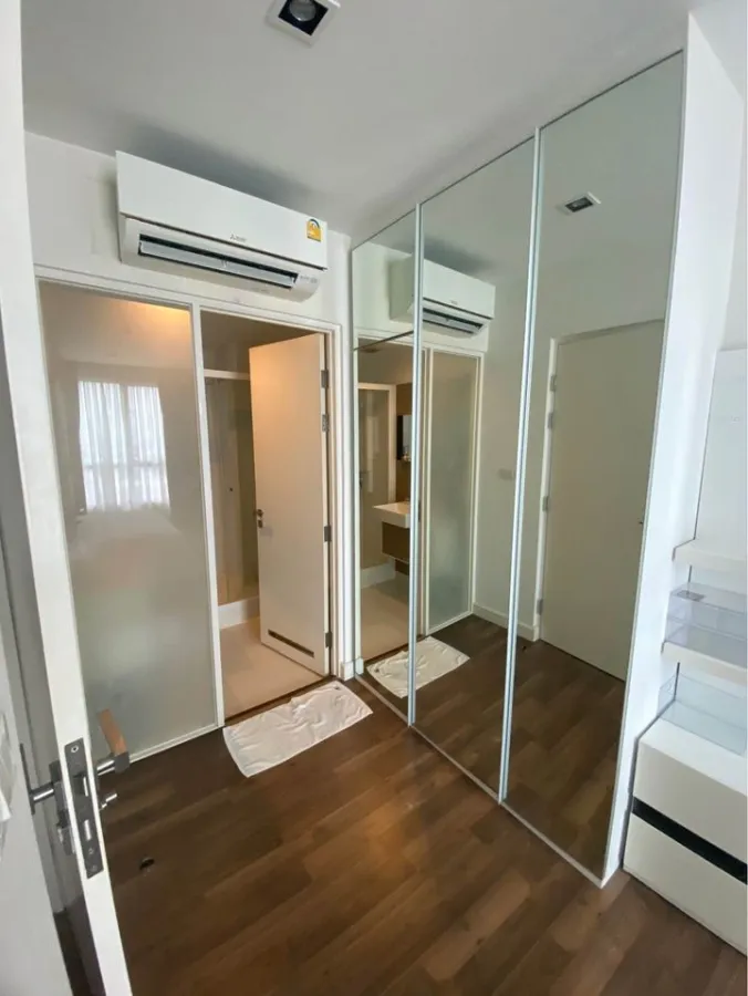 ให้เช่า The Room สาทร-ตากสิน ชั้น 17 ห้องกว้างขวาง ดีไซน์ Modern-Contemporary น่าอยู่ จองด่วนๆ