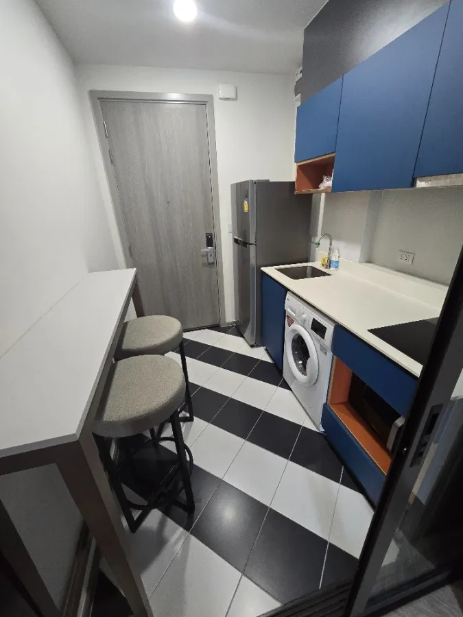 Condo for sale, The Base Saphan Mai, 2nd floor, not high, bright room, comfortable to the eyes, complete with electrical appliances. Hurry and reserve
